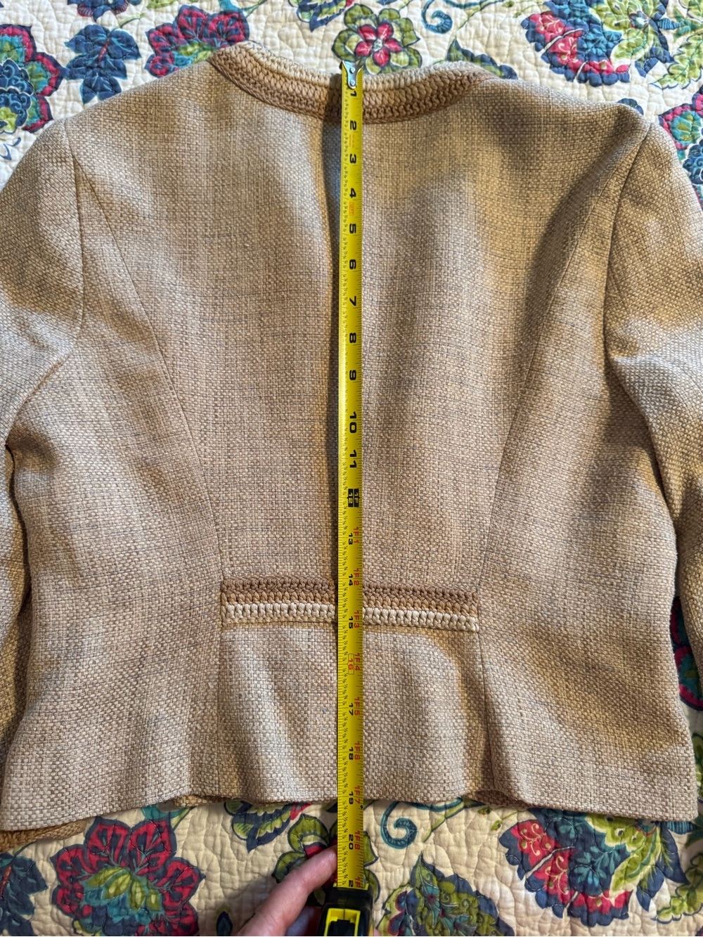 Never worn 100% silk linen look Bolero BCBG jacket. Fully lined, good condition - Picture 6 of 8